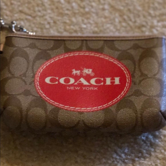 👛HP👛 Coach wristlet - Picture 5 of 6